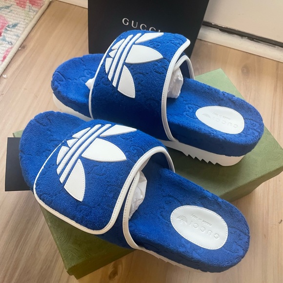 Gucci X Adidas 
GG Platform Sandal Blue - Picture 2 of 6